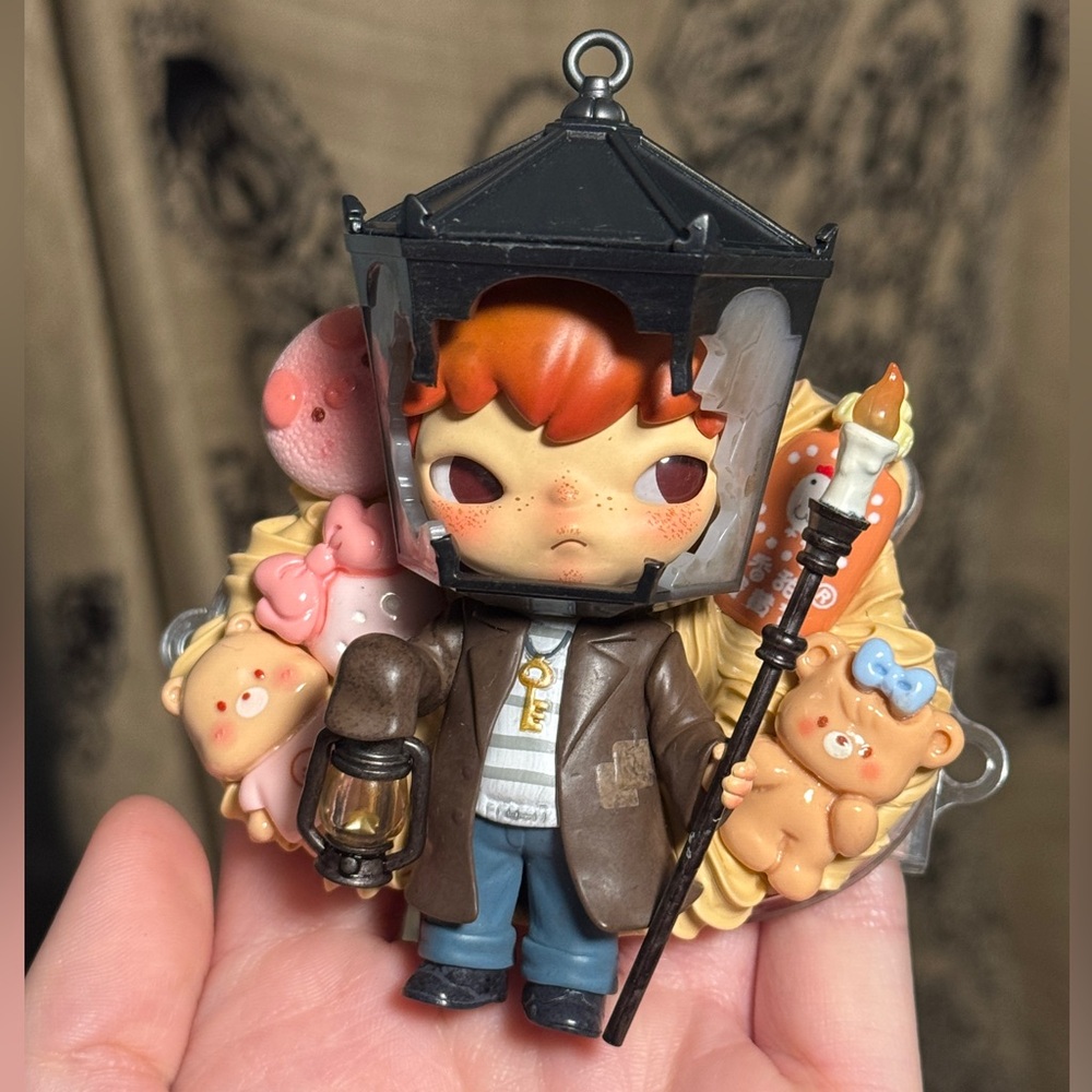 POPMART Hirono Le Petit Prince “The Lamplighter” phone cover